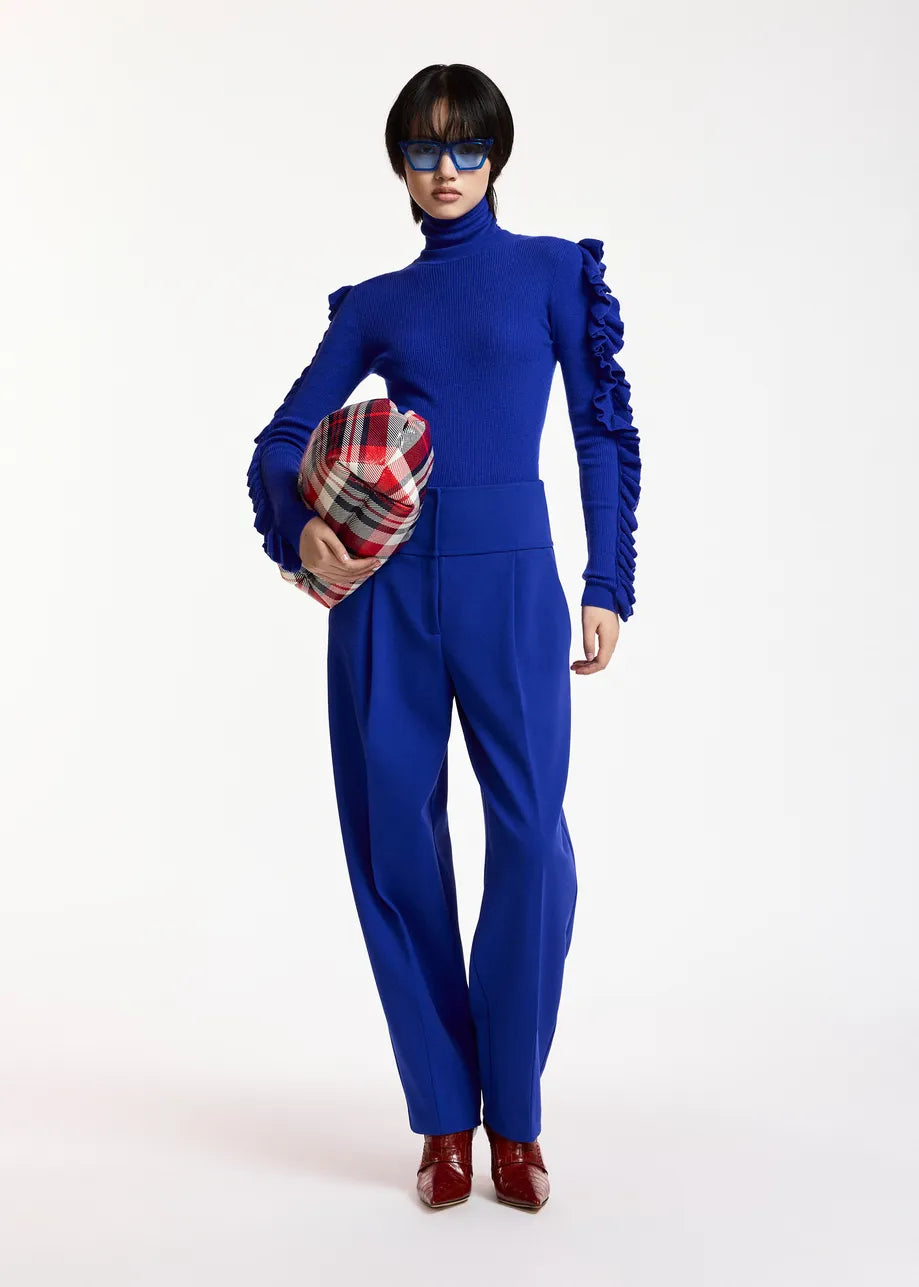 Pullovwr Essentiel