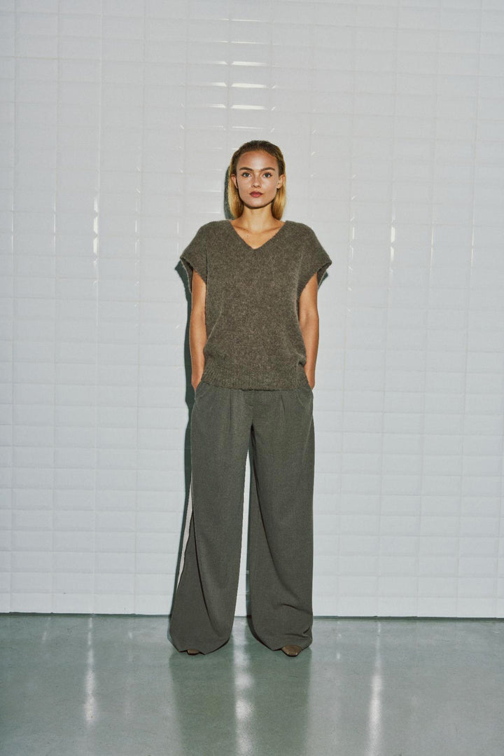 Pullover WithBlack